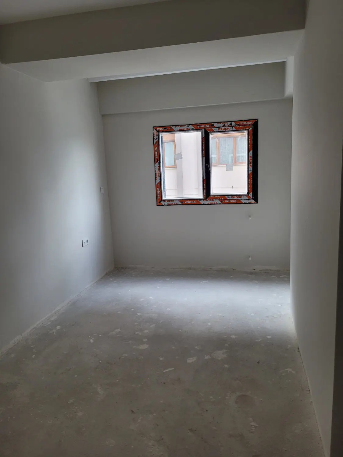 CANLI YAŞAMIN MERKEZİ BAYRAKLI MANSUROĞLU'NDA SATILIK 3+1 DAİRE