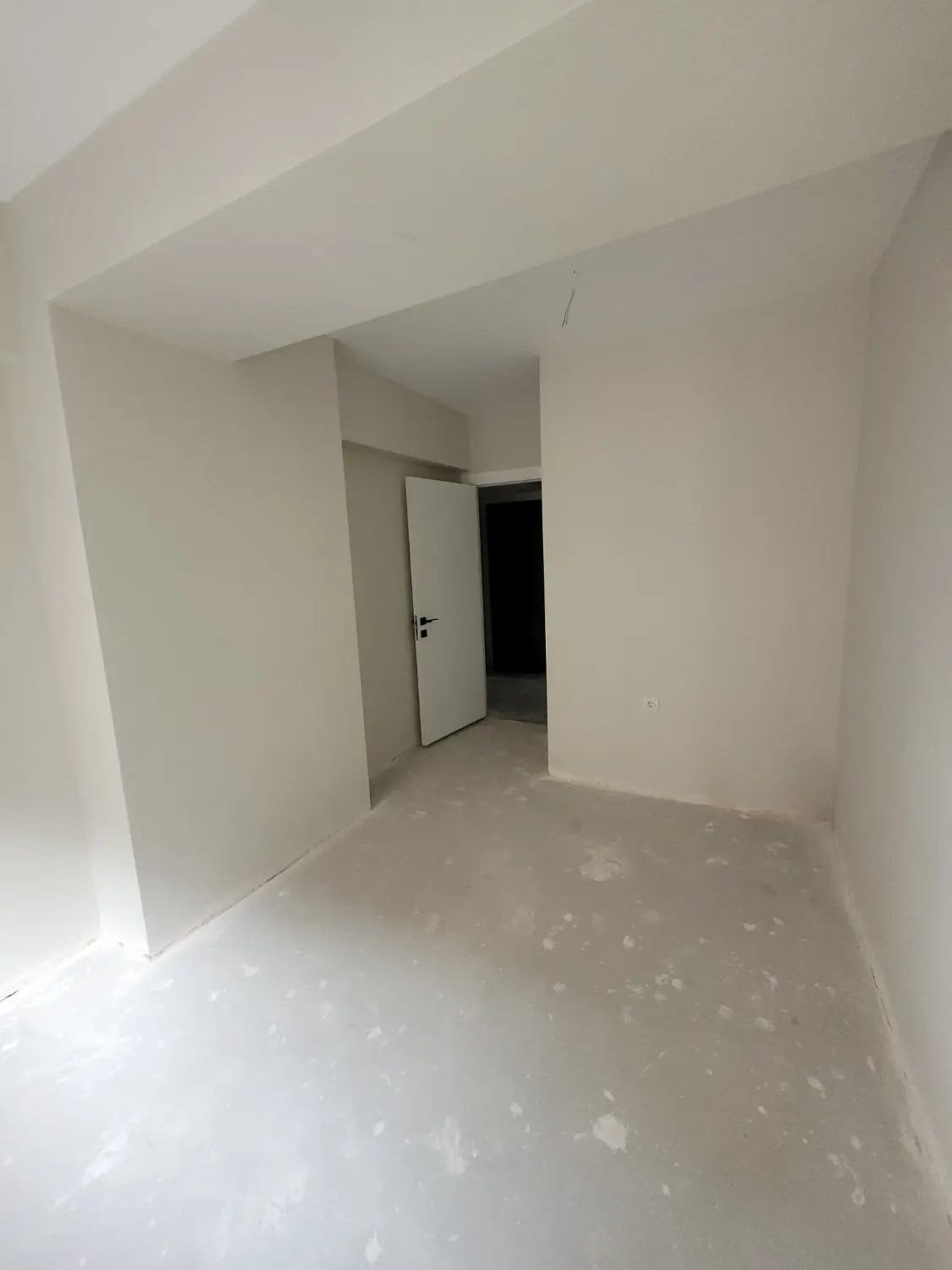 CANLI YAŞAMIN MERKEZİ BAYRAKLI MANSUROĞLU'NDA SATILIK 3+1 DAİRE