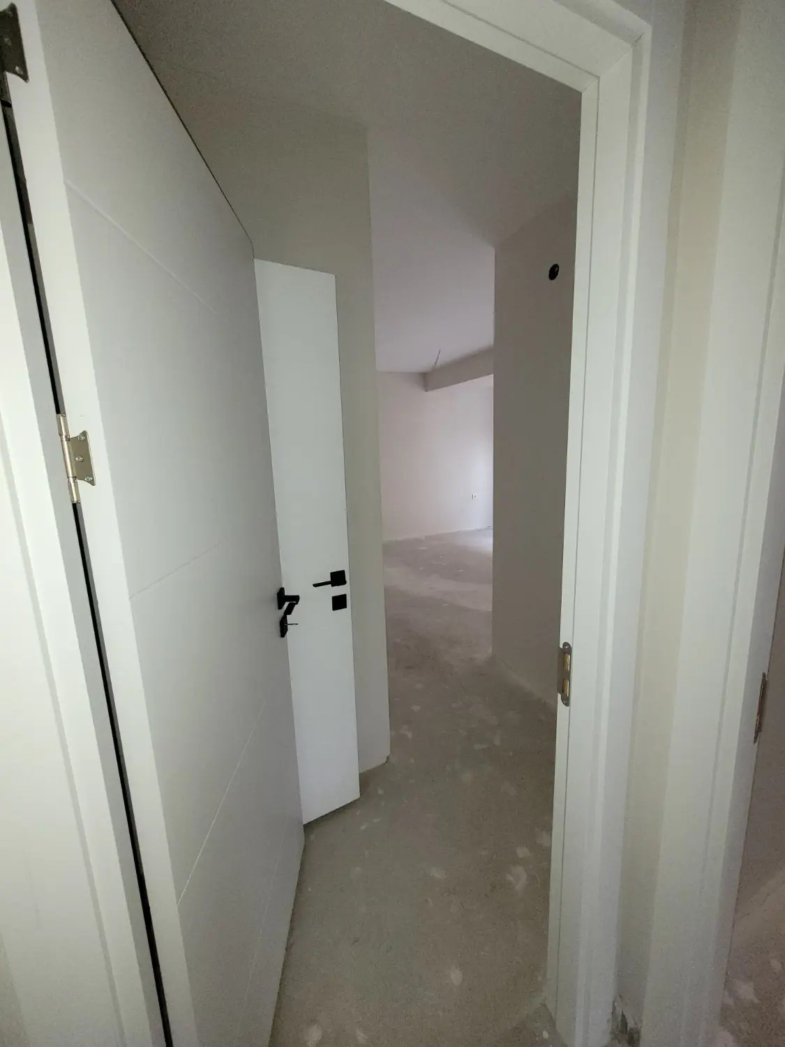 CANLI YAŞAMIN MERKEZİ BAYRAKLI MANSUROĞLU'NDA SATILIK 3+1 DAİRE
