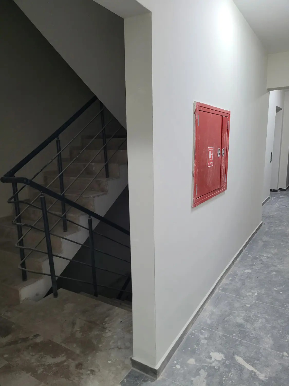 CANLI YAŞAMIN MERKEZİ BAYRAKLI MANSUROĞLU'NDA SATILIK 3+1 DAİRE