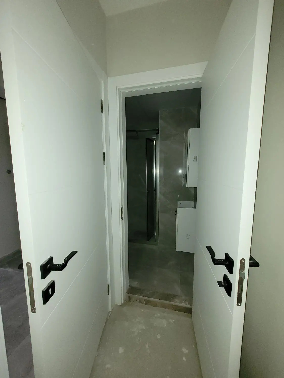 CANLI YAŞAMIN MERKEZİ BAYRAKLI MANSUROĞLU'NDA SATILIK 3+1 DAİRE