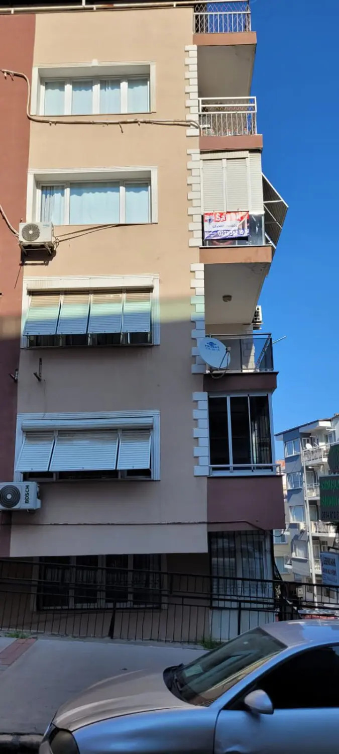 ATATÜRK EĞİTİM VE ARAŞTIRMA HASTANESİNE ÇOK YAKIN MEVKİDE SATILIK ARA KAT 3+1 DAİRE