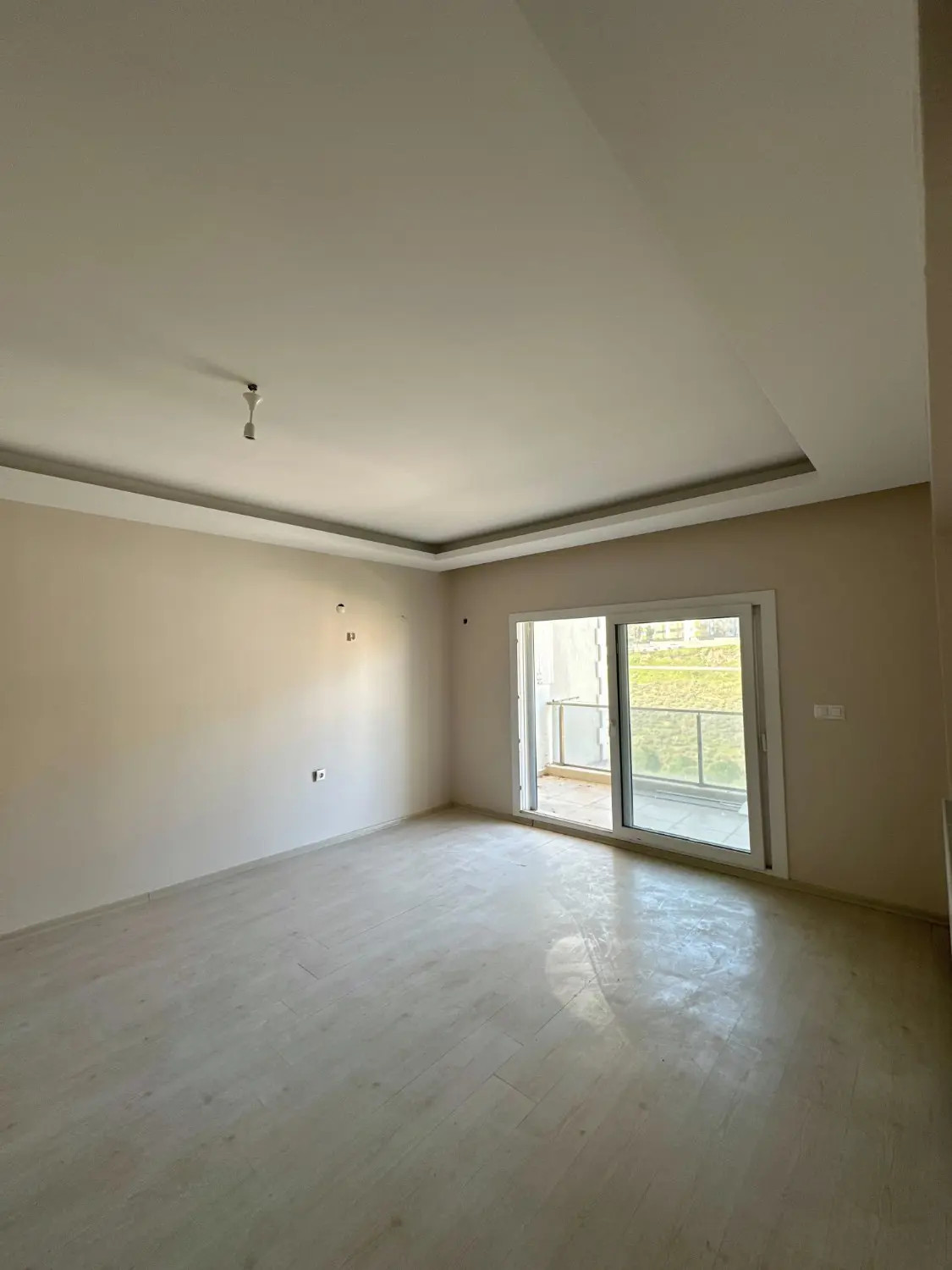 ULUKENT İSTIKLAL MAH. SITE İÇINDE EBEVEYN BANYOLU 2+1 KIRALIK DAIRE