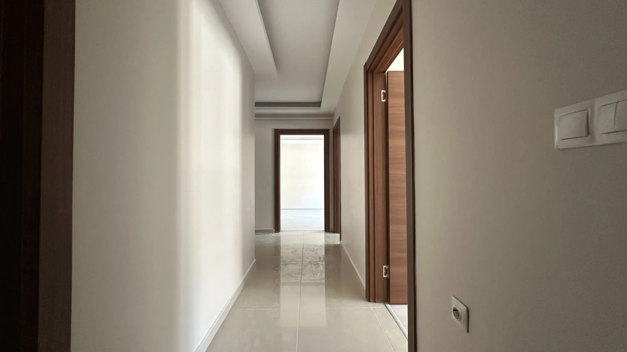 ULUKENT İSTIKLAL MAH. SITE İÇINDE EBEVEYN BANYOLU 2+1 KIRALIK DAIRE