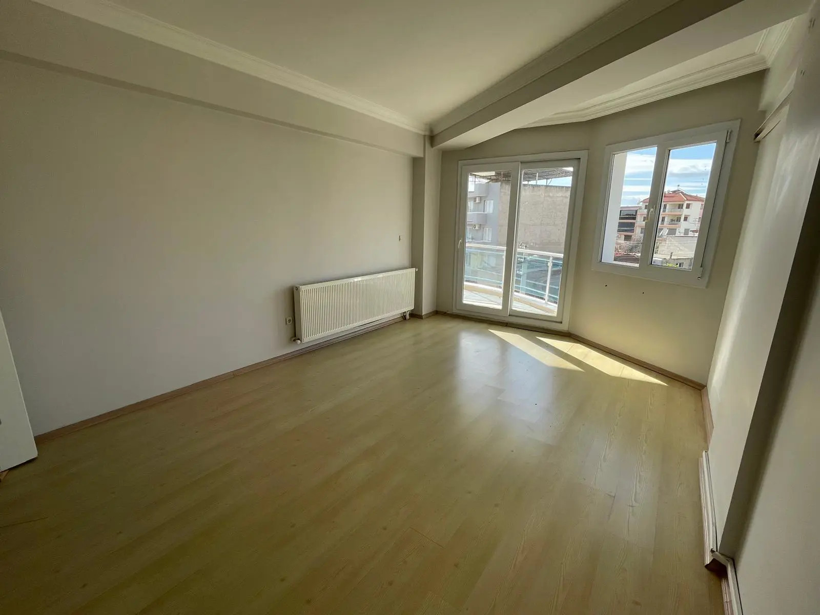 ÇİĞLİ MALTEPE'DE SATILIK 3+1 FERAH DAIRE