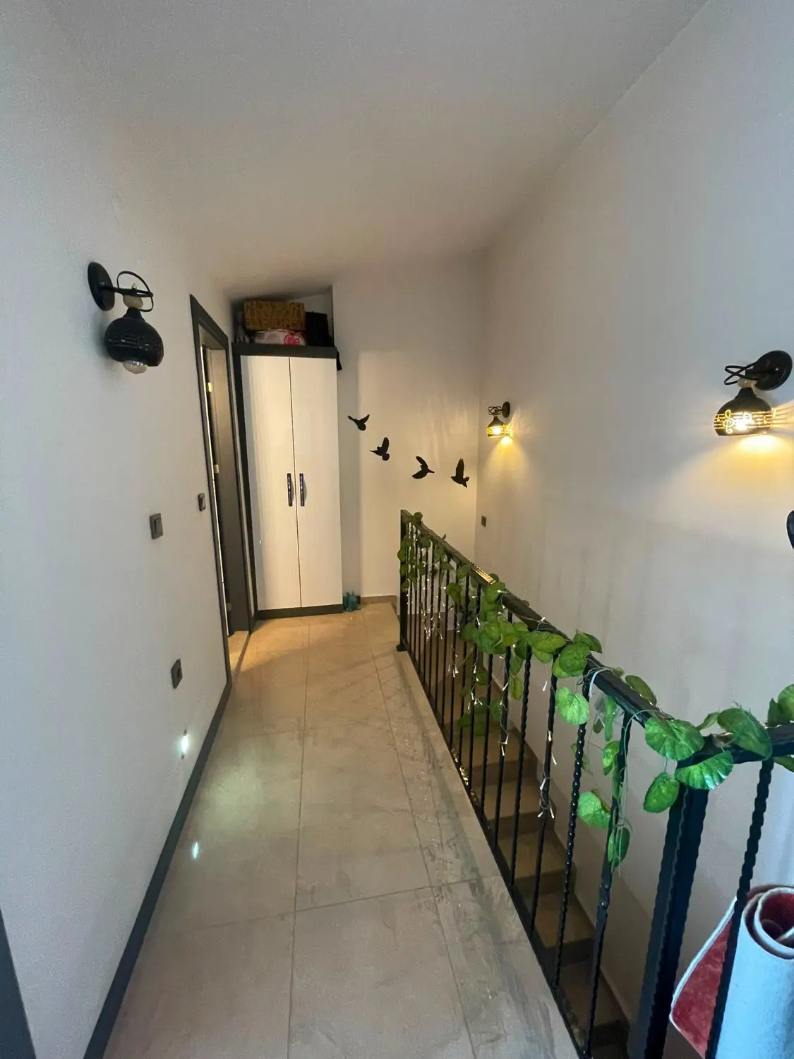 KARŞIYAKA YALI MAHALLESI 3+1 / 27 M2 TERASLI / ÇATI DUBLEKS SATILIK DAIRE