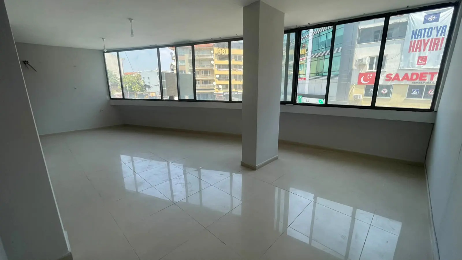 KEMALPAŞA SOĞUKPINAR’DA 40 M² NET, TAPULU, BOŞ OFİS | KREDİYE UYGUN