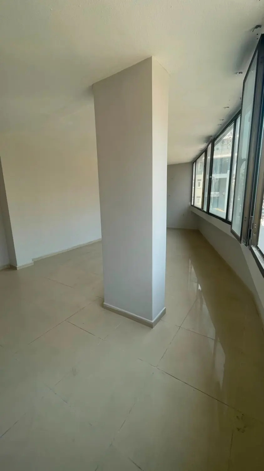 KEMALPAŞA SOĞUKPINAR’DA 40 M² NET, TAPULU, BOŞ OFİS | KREDİYE UYGUN