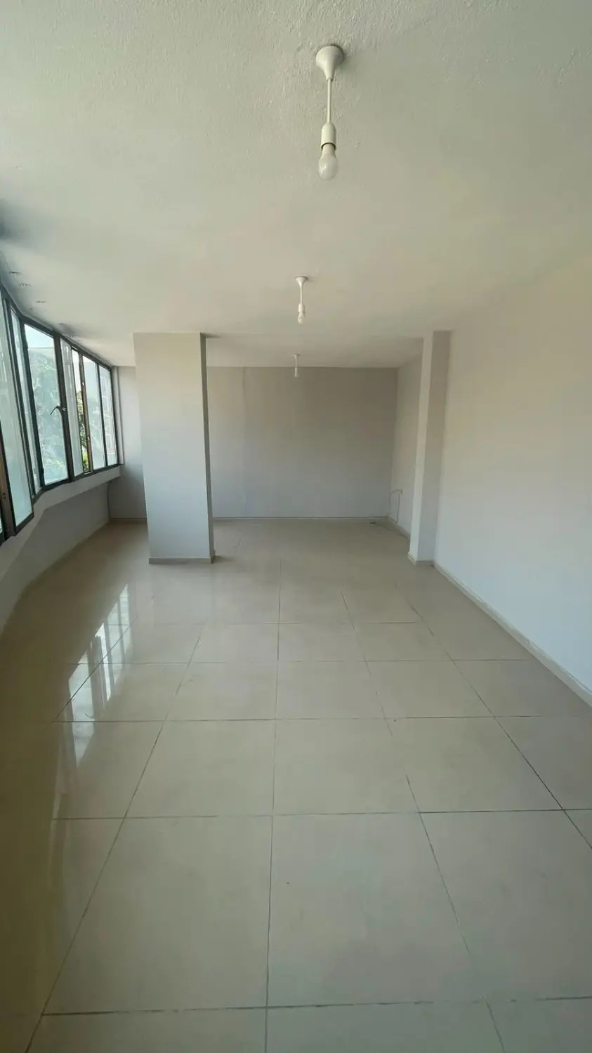KEMALPAŞA SOĞUKPINAR’DA 40 M² NET, TAPULU, BOŞ OFİS | KREDİYE UYGUN