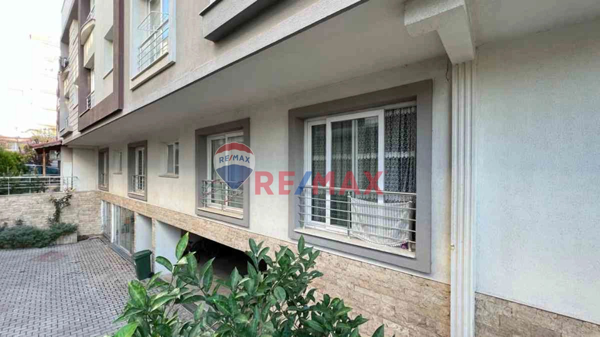 BORNOVA EGE ÜNIVERSITESI VE FORUM AVM YAKINI 1+1 EŞYALI KIRALIK DAIRE