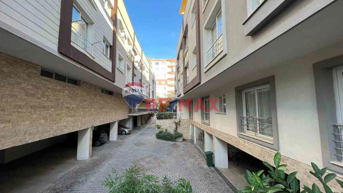 BORNOVA EGE ÜNIVERSITESI VE FORUM AVM YAKINI 1+1 EŞYALI KIRALIK DAIRE