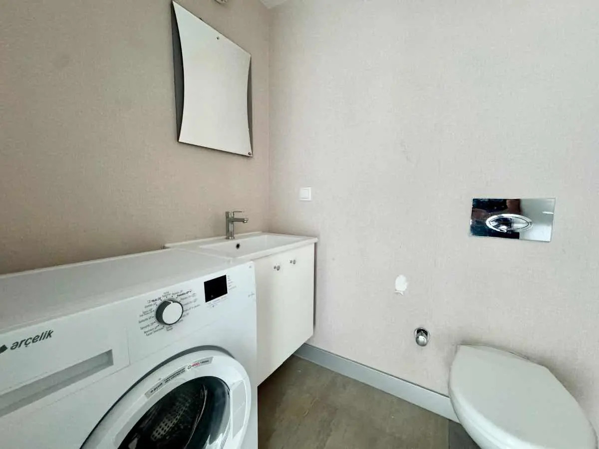 BORNOVA DAP YAPI KÖRFZ MANZARALI 1+1 KIRALIK DAIRE